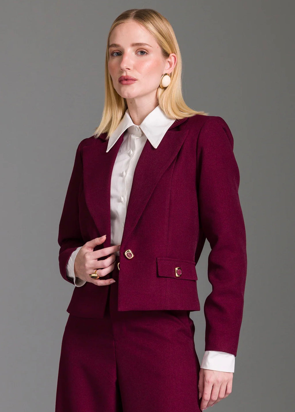 Blazer Spencer Liso Com Lapelas Cabernet CHARRY