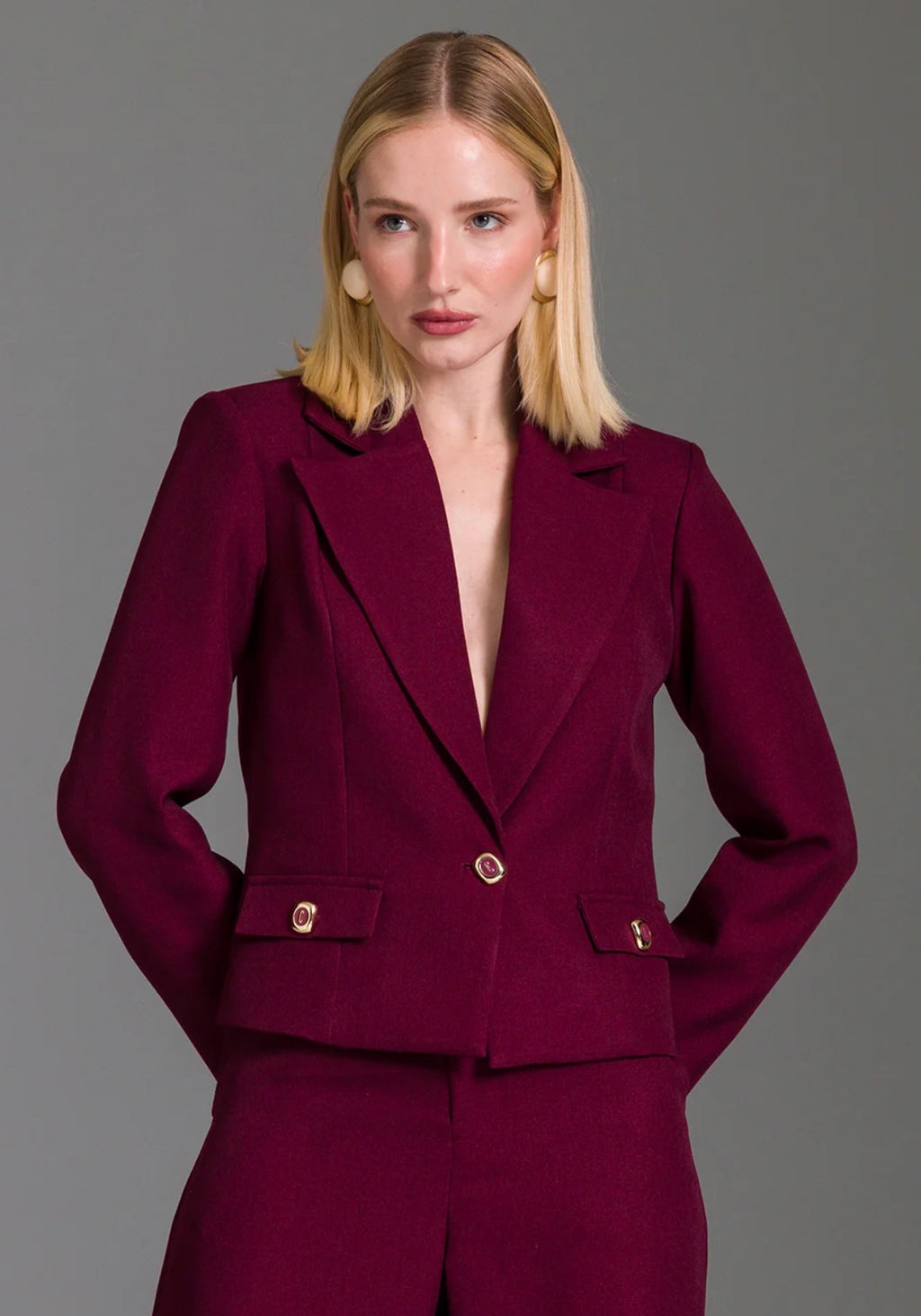 Blazer Spencer Liso Com Lapelas Cabernet CHARRY