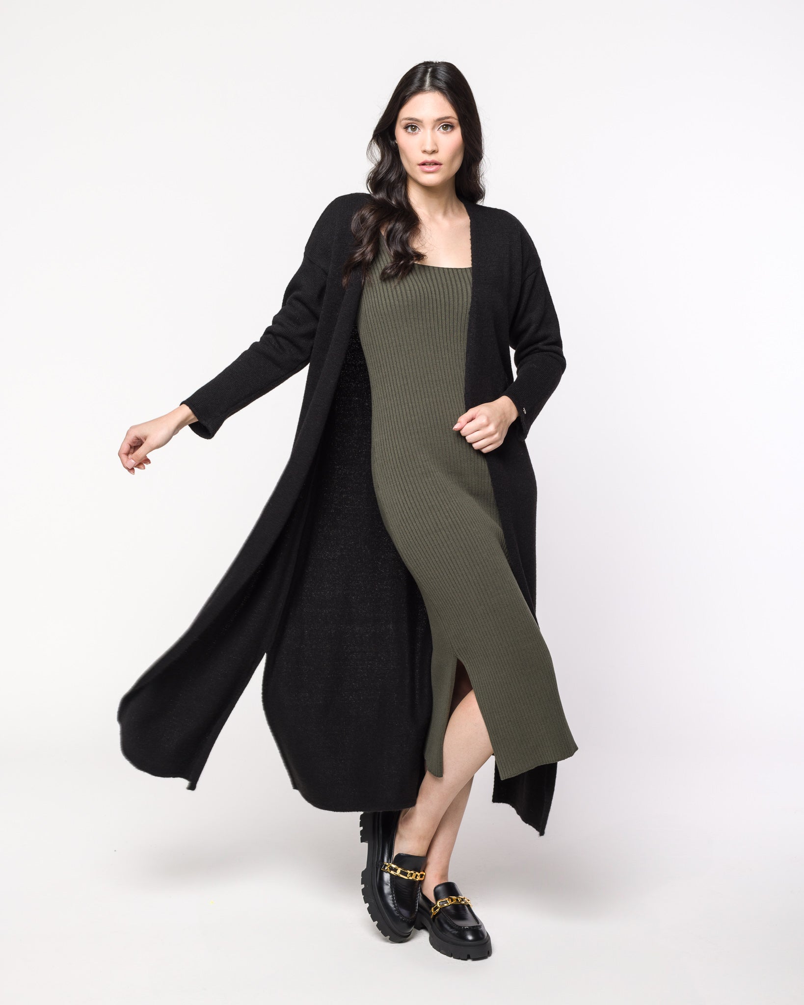 Vestido Tricot Canelado com Fenda Stella - RAYAR