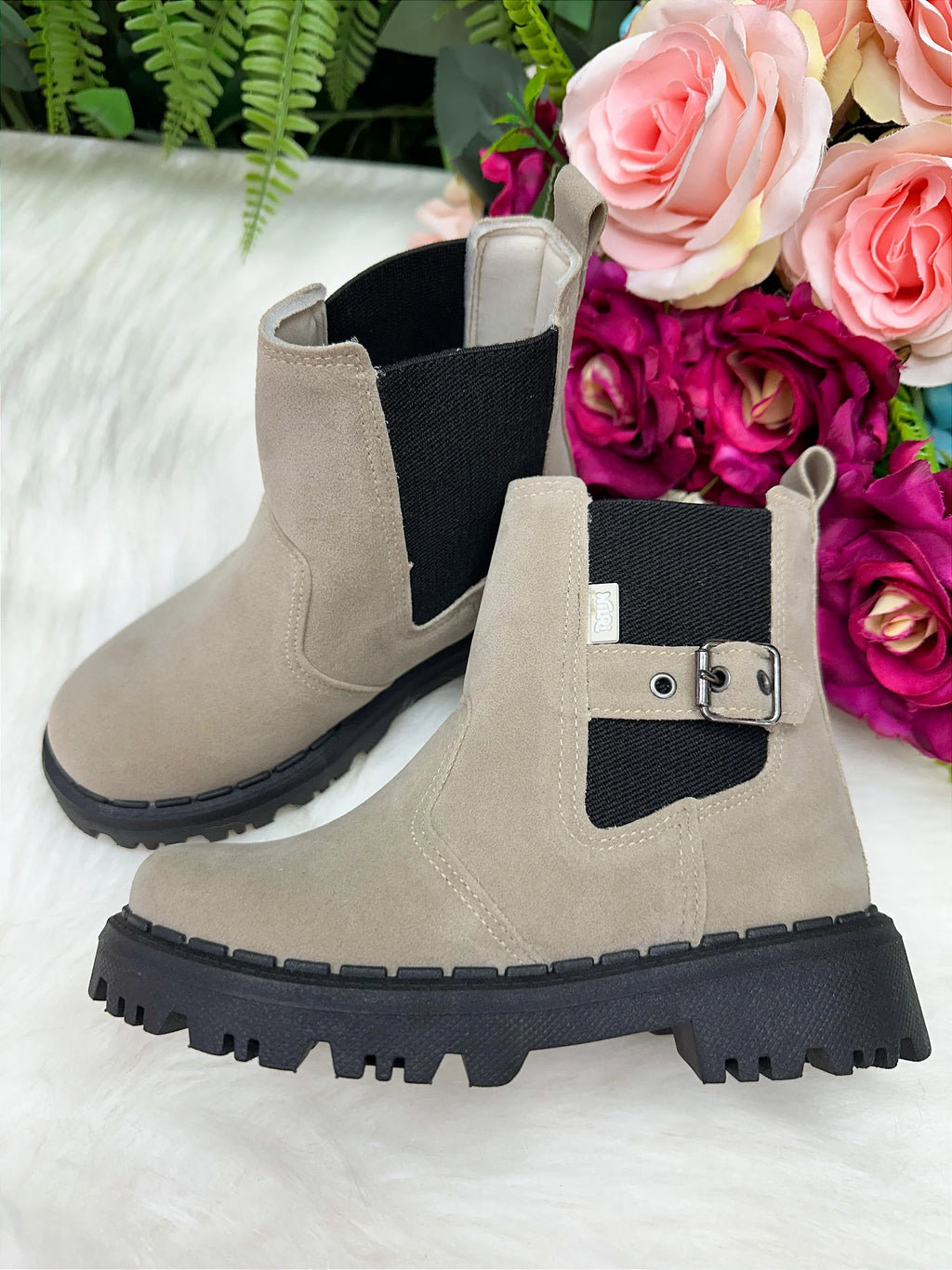 Bota Nilqi Mariana Preto Glamim