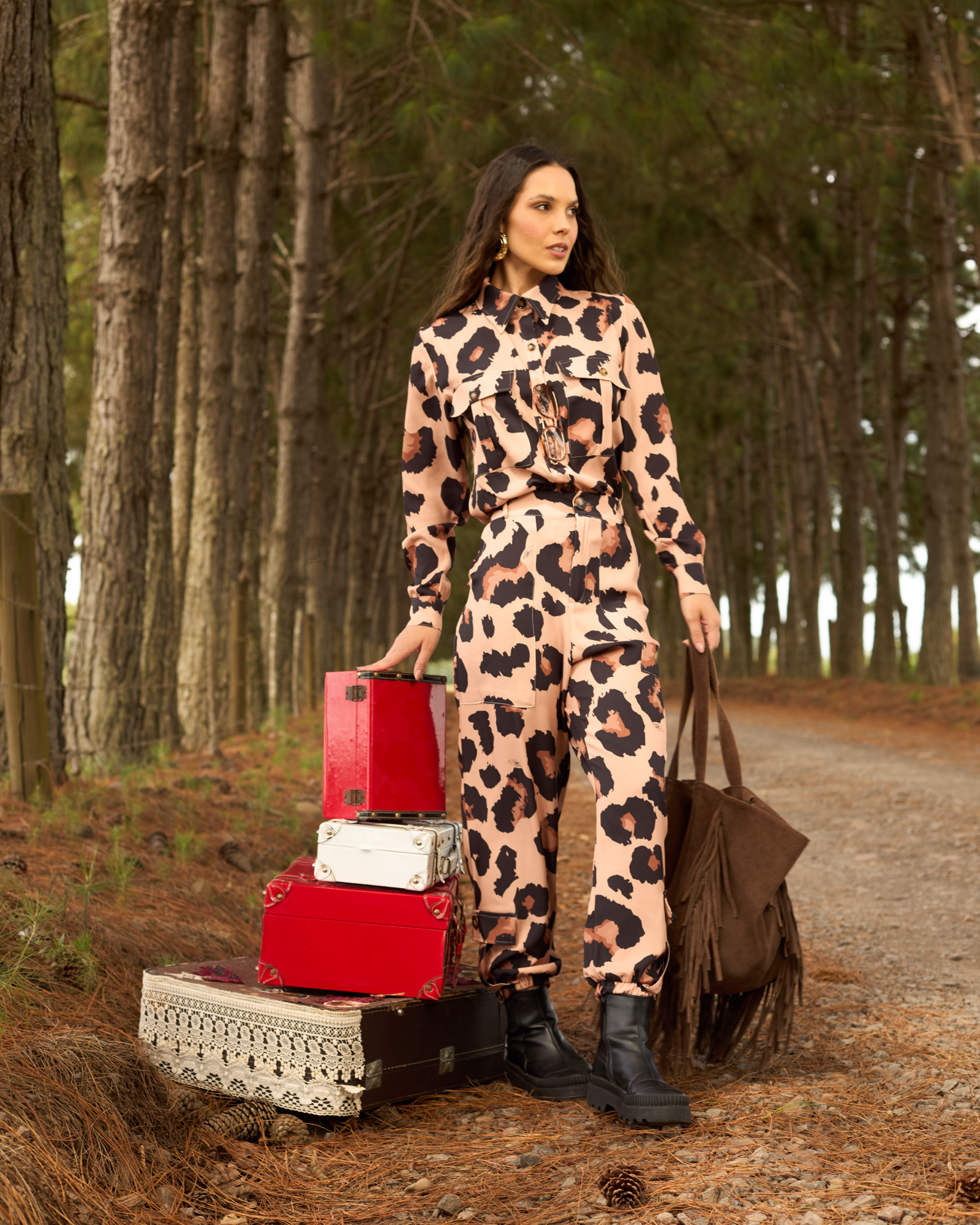 CAMISA LOVE-ME NOITE ESTRELADA ANIMAL PRINT