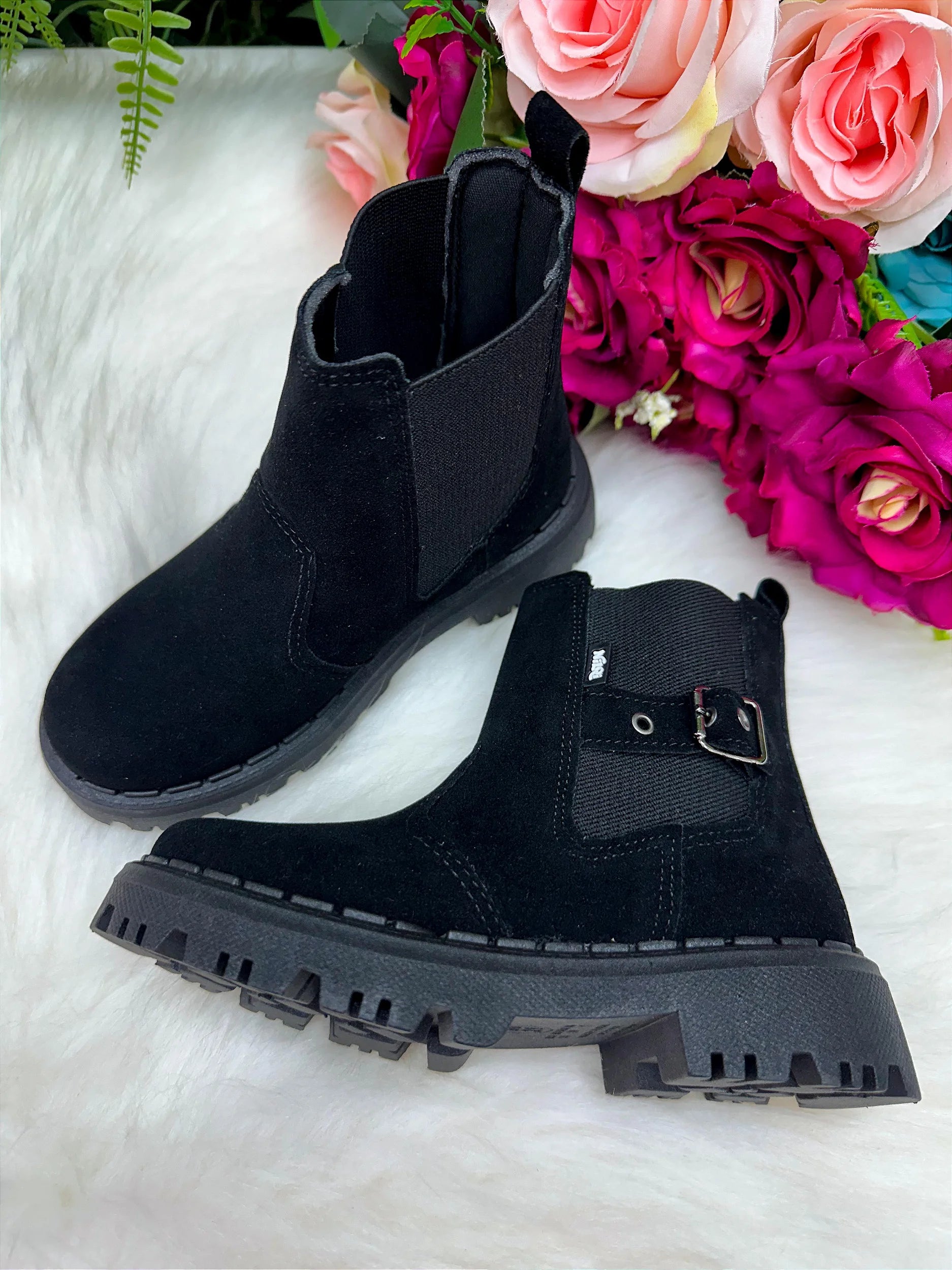 Bota Nilqi Mariana Preto Glamim