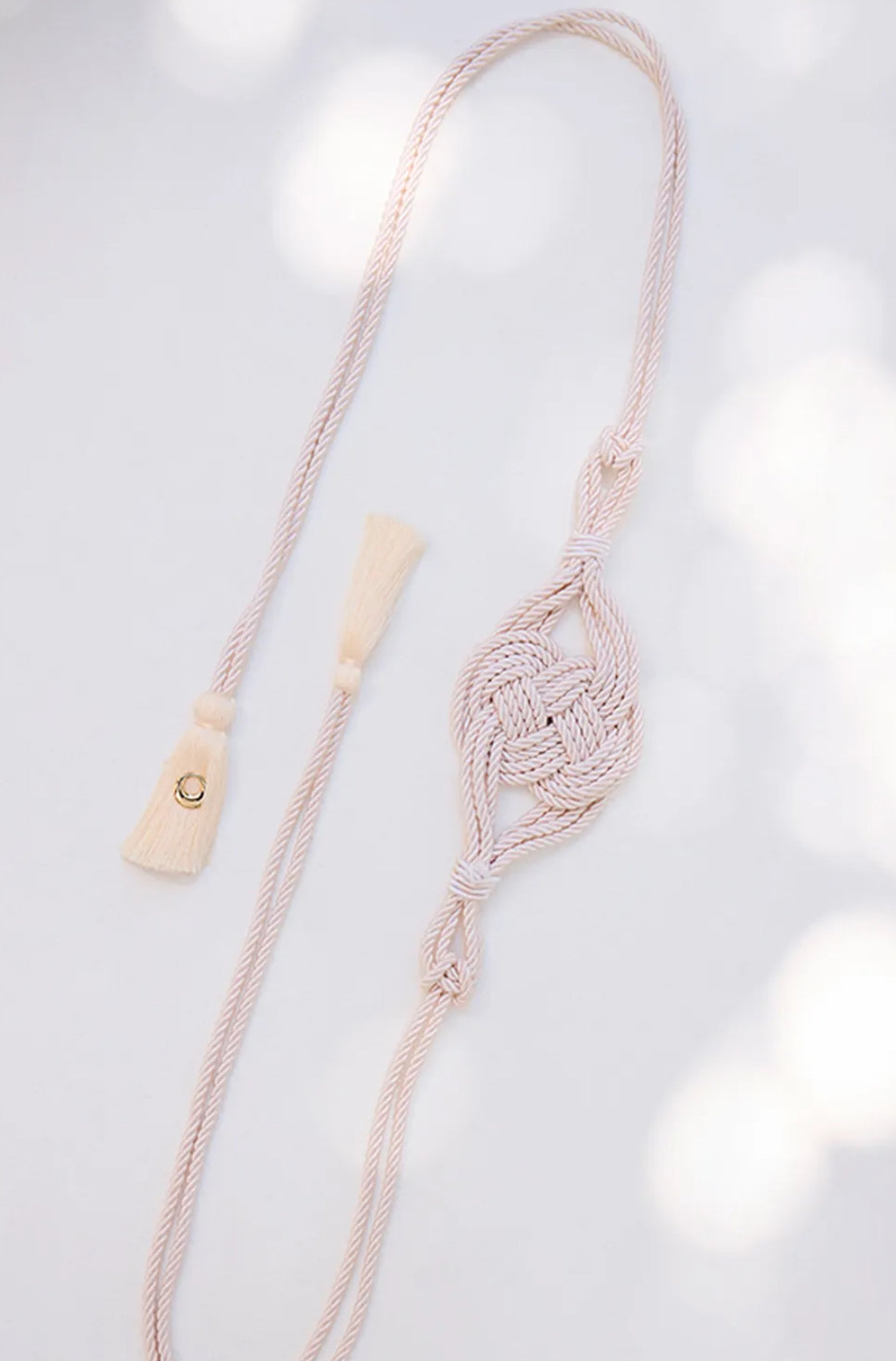 CINTO MACRAMÊ ACETINADO COM TASSEL
