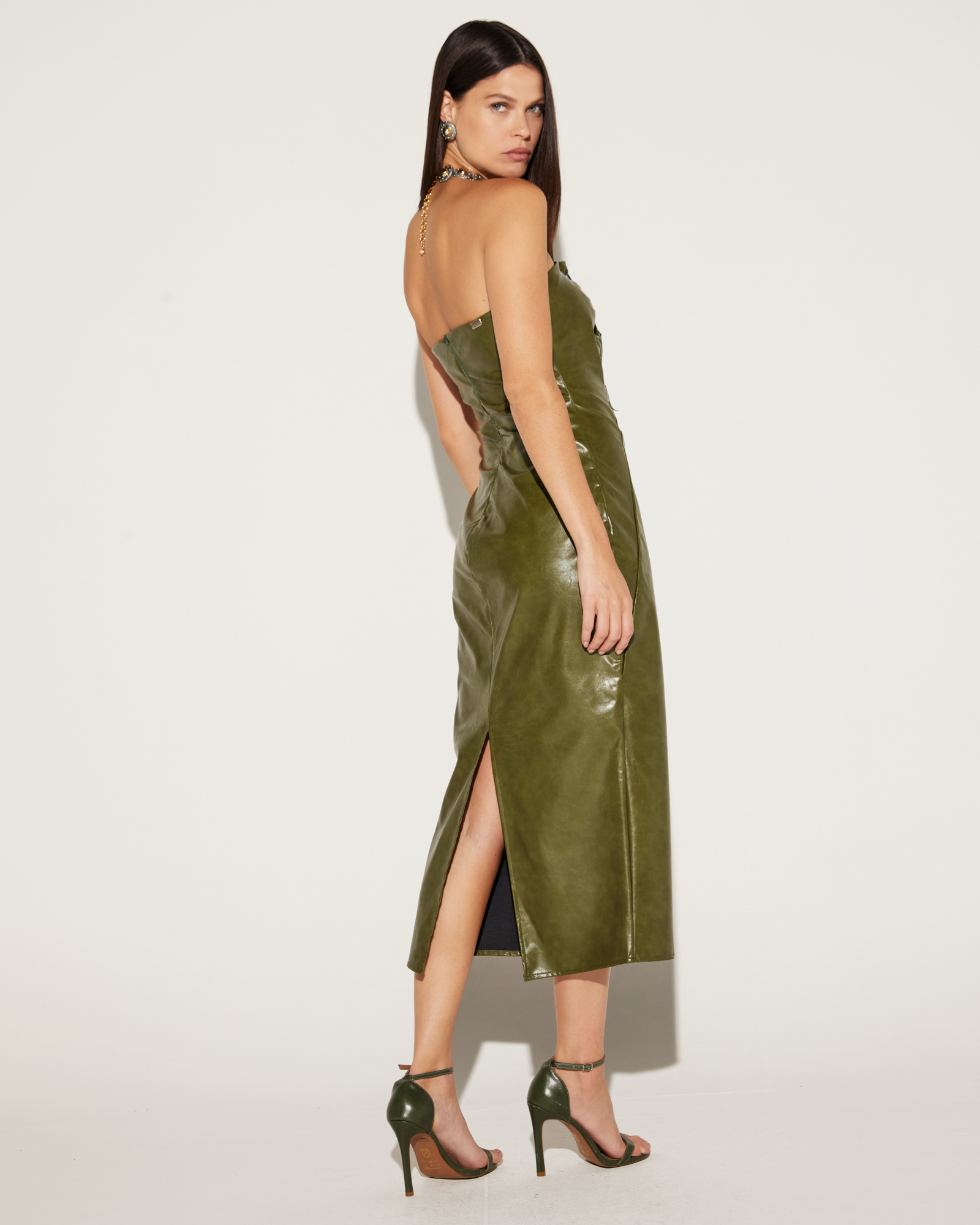 VESTIDO TOMARA QUE CAIA MIDI ONÇA PRETA COURO