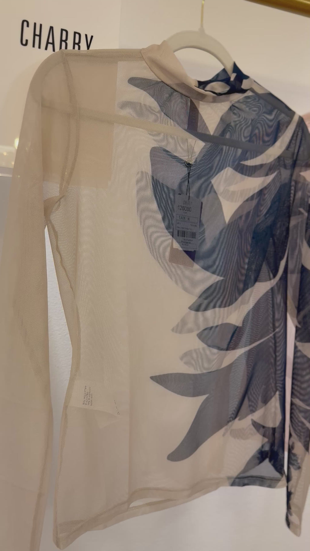 BLUSA EM TULE ESTAMPA EXCLUSIVA CHARRY